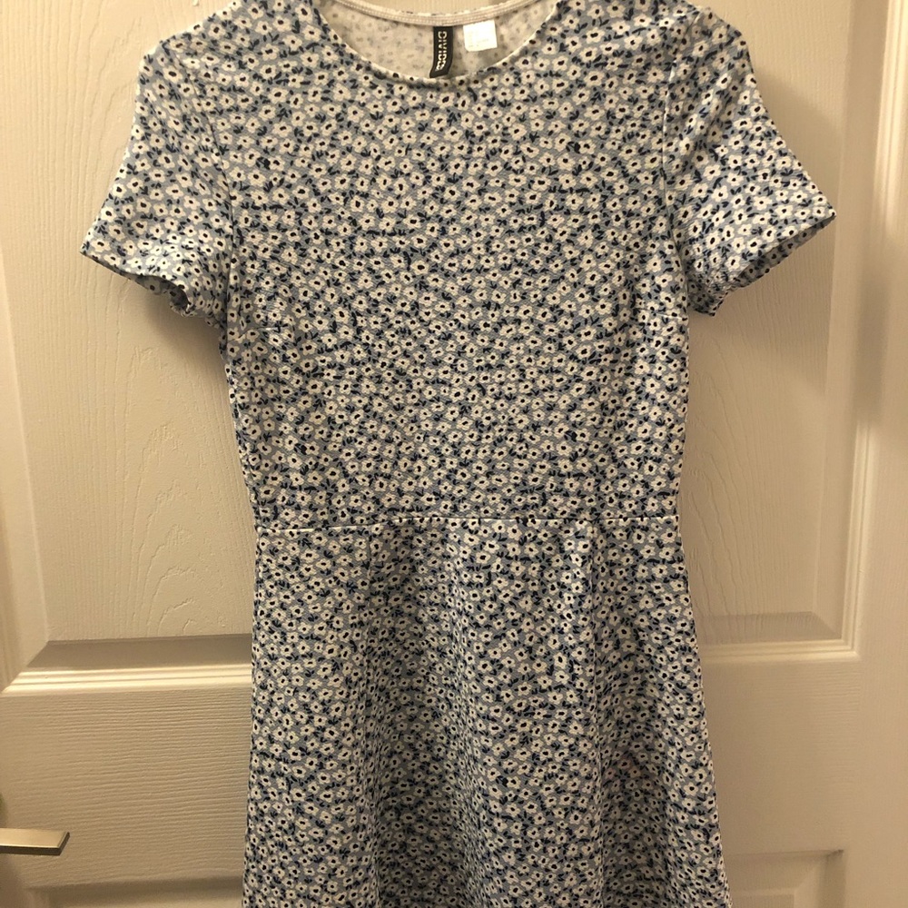 H&M Blue Floral Short Dress